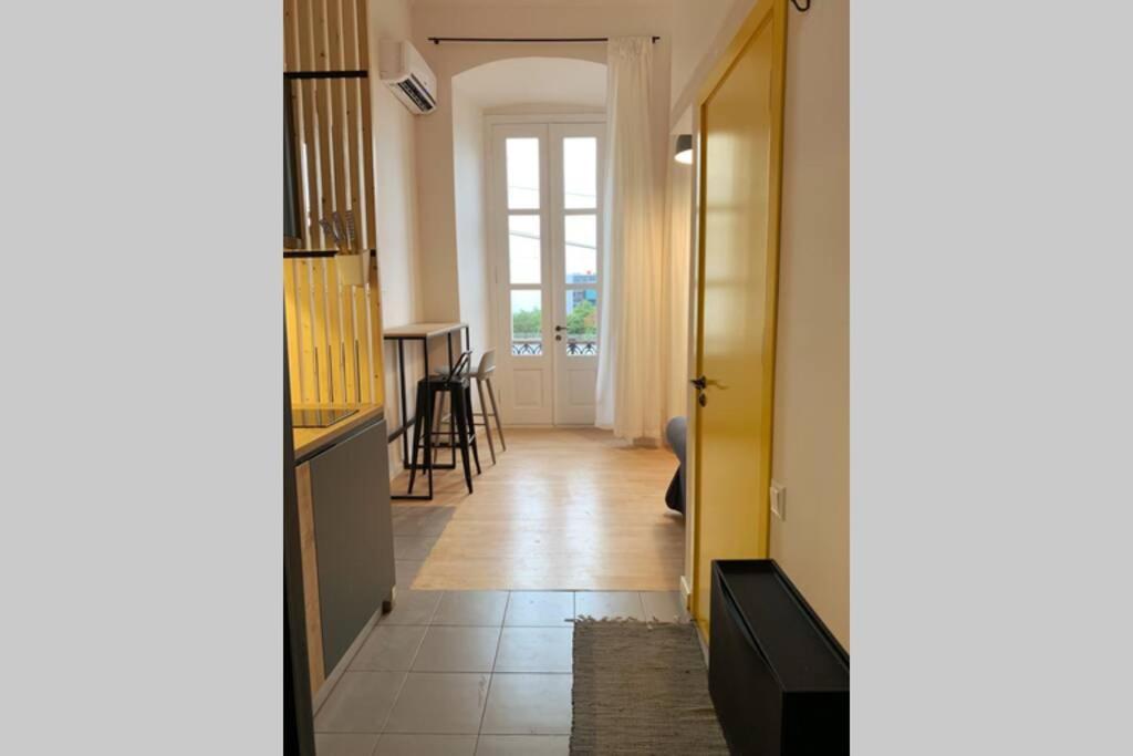 Bright Apartment Tbilisi Ngoại thất bức ảnh